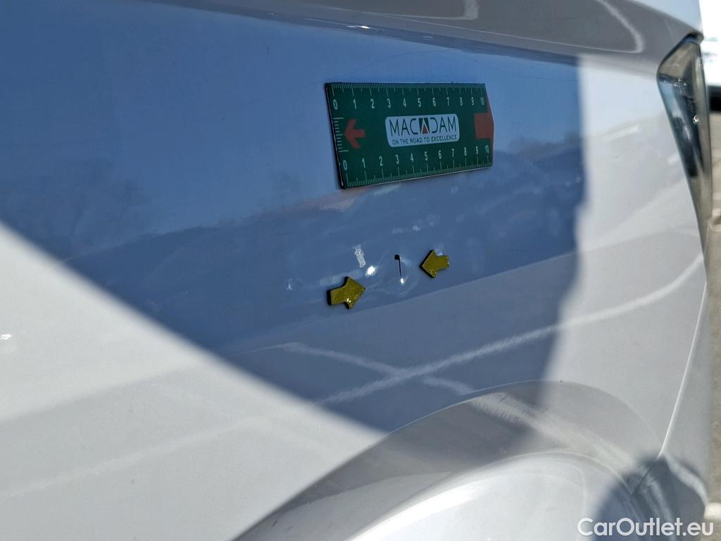  Volkswagen  Crafter VOLKSWAGEN  / 2017 / 4P / Fourgon tôlé 2.0TDI 140 30 L3H3 Business #97