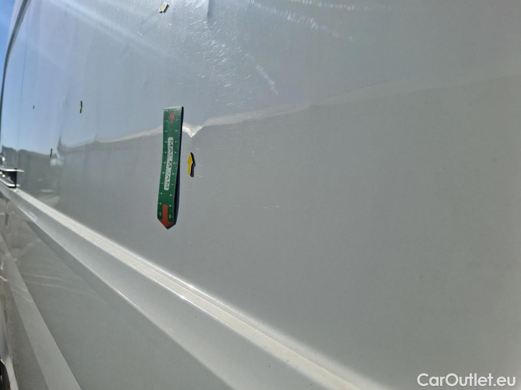  Volkswagen  Crafter VOLKSWAGEN  / 2017 / 4P / Fourgon tôlé 2.0TDI 140 30 L3H3 Business #52