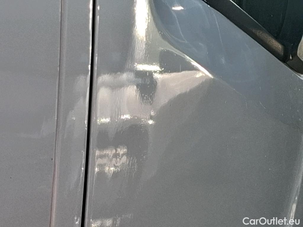  Renault  Trafic RENAULT  / 2019 / 4P / Fourgon tole NV FG GCF L2H2 1200 Energy dCi 145 #20