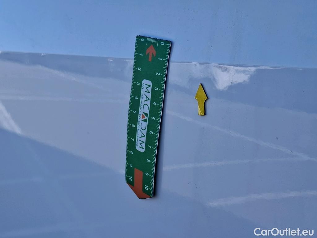  Volkswagen  Crafter VOLKSWAGEN  / 2017 / 4P / Fourgon tôlé 2.0TDI 140 30 L3H3 Business #104