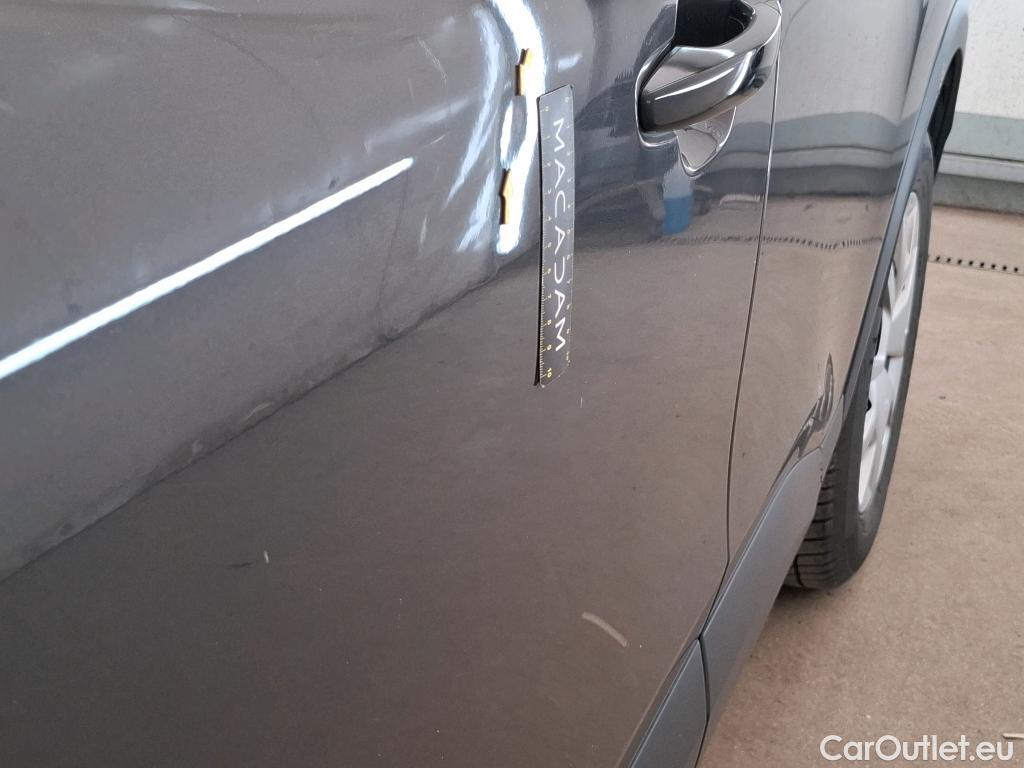  Citroen  C4  Berline Live Pack Business R 1.5 BlueHDI 110CV BVM6 E6d #10