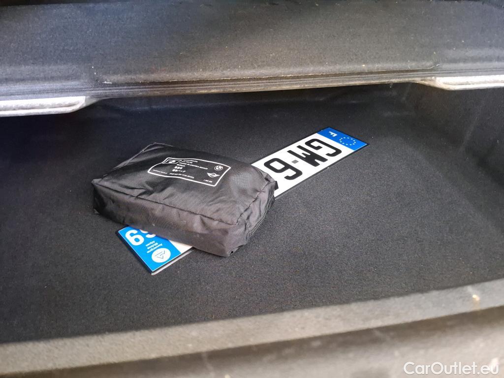  Bmw  X1 BMW  / 2022 / 5P / SUV sDrive18d First Ed Exclusive DKG7 #8