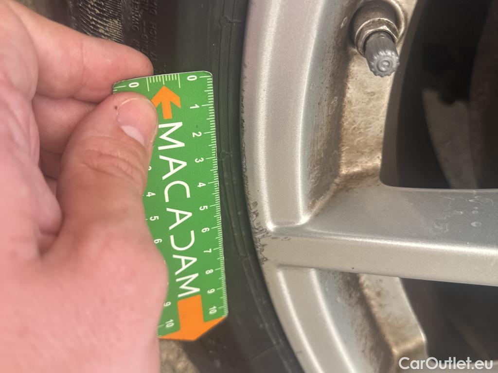  Bmw  Serie 3 BMW Série 3 Touring / 2022 / 5P / Break 318d 150ch Business Design BVA8 #7