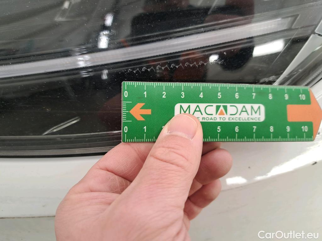  Hyundai  i30 HYUNDAI  Sport Wagon / 2020 / 5P / Break 1.0 T-GDI 120 DCT-7 MHEV CREATIVE SW #35