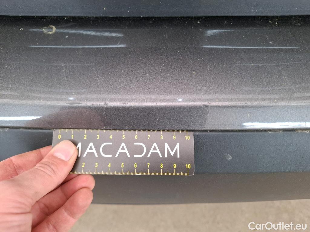  Citroen  C4  Berline Live Pack Business R 1.5 BlueHDI 110CV BVM6 E6d #7