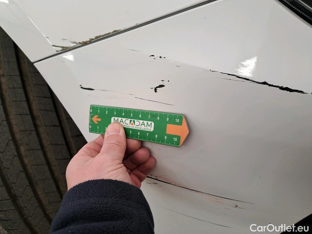  Hyundai  i30 HYUNDAI  Sport Wagon / 2020 / 5P / Break 1.0 T-GDI 120 DCT-7 MHEV CREATIVE SW #3