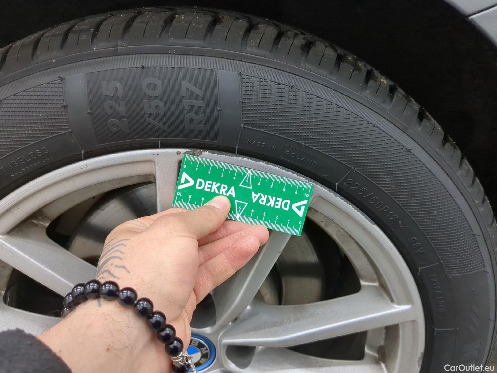  Bmw  Serie 3 BMW Série 3 Touring / 2022 / 5P / Break 320e 204ch Business Design BVA8 Hybride #3