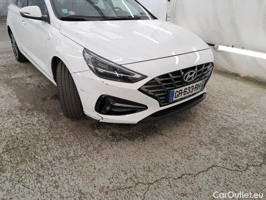  Hyundai  i30 HYUNDAI  Sport Wagon / 2020 / 5P / Break 1.0 T-GDI 120 DCT-7 MHEV CREATIVE SW #1