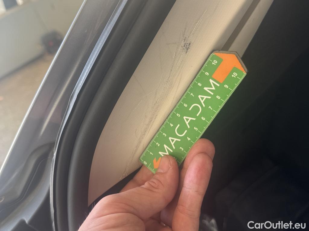  Bmw  Serie 3 BMW Série 3 Touring / 2022 / 5P / Break 318d 150ch Business Design BVA8 #9