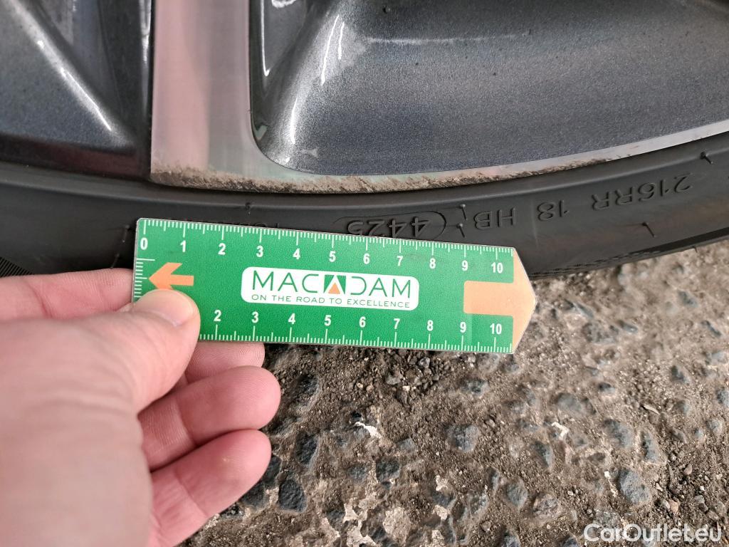  Hyundai  i30 HYUNDAI  Sport Wagon / 2020 / 5P / Break 1.0 T-GDI 120 DCT-7 MHEV CREATIVE SW #24