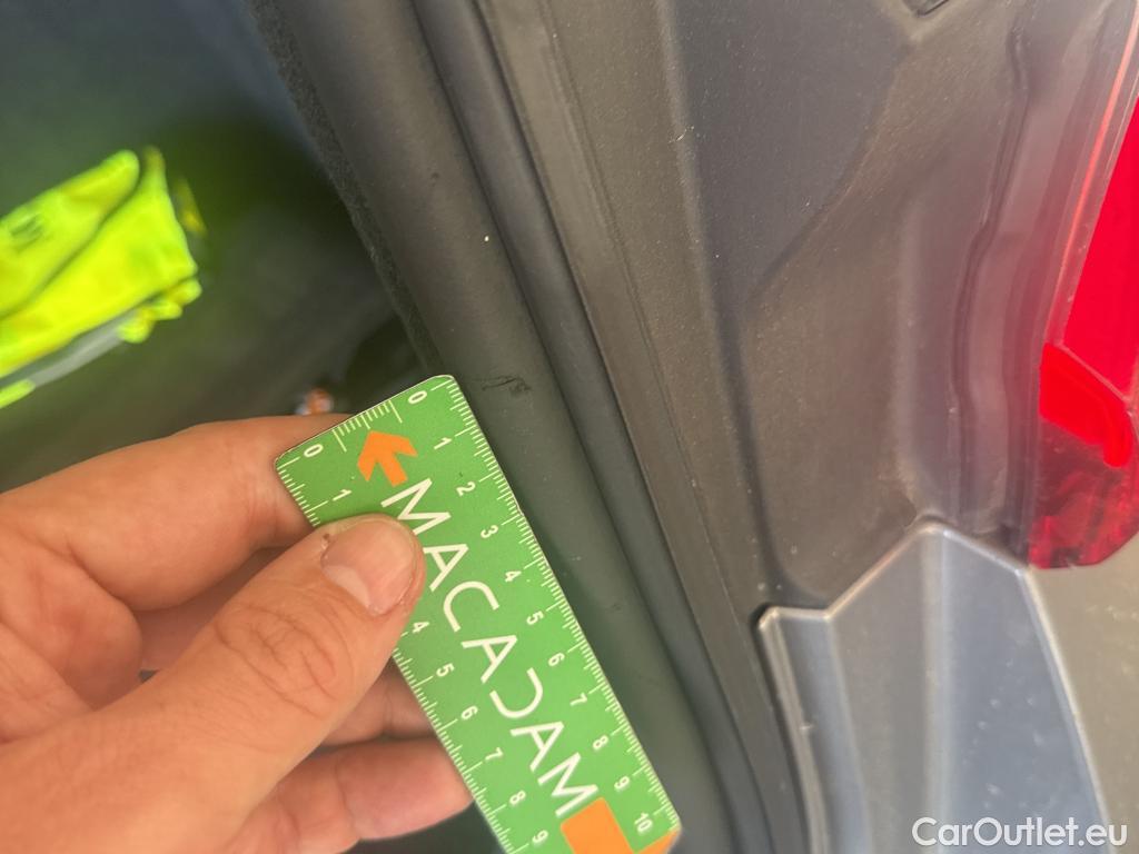  Bmw  Serie 3 BMW Série 3 Touring / 2022 / 5P / Break 318d 150ch Business Design BVA8 #3