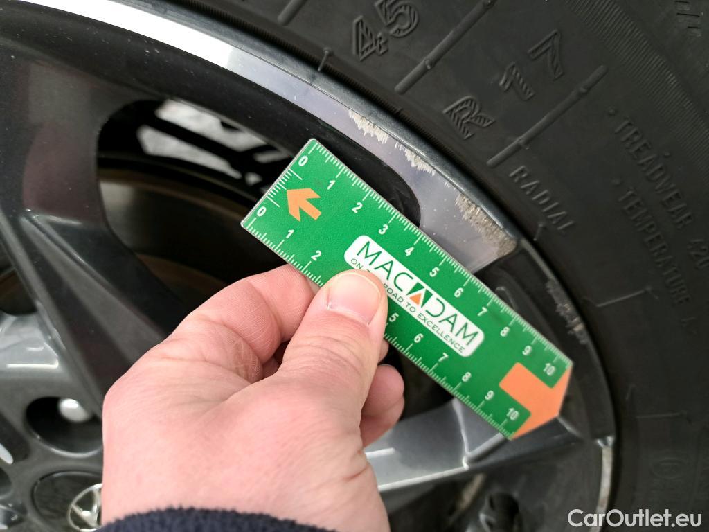  Hyundai  i30 HYUNDAI  Sport Wagon / 2020 / 5P / Break 1.0 T-GDI 120 DCT-7 MHEV CREATIVE SW #18