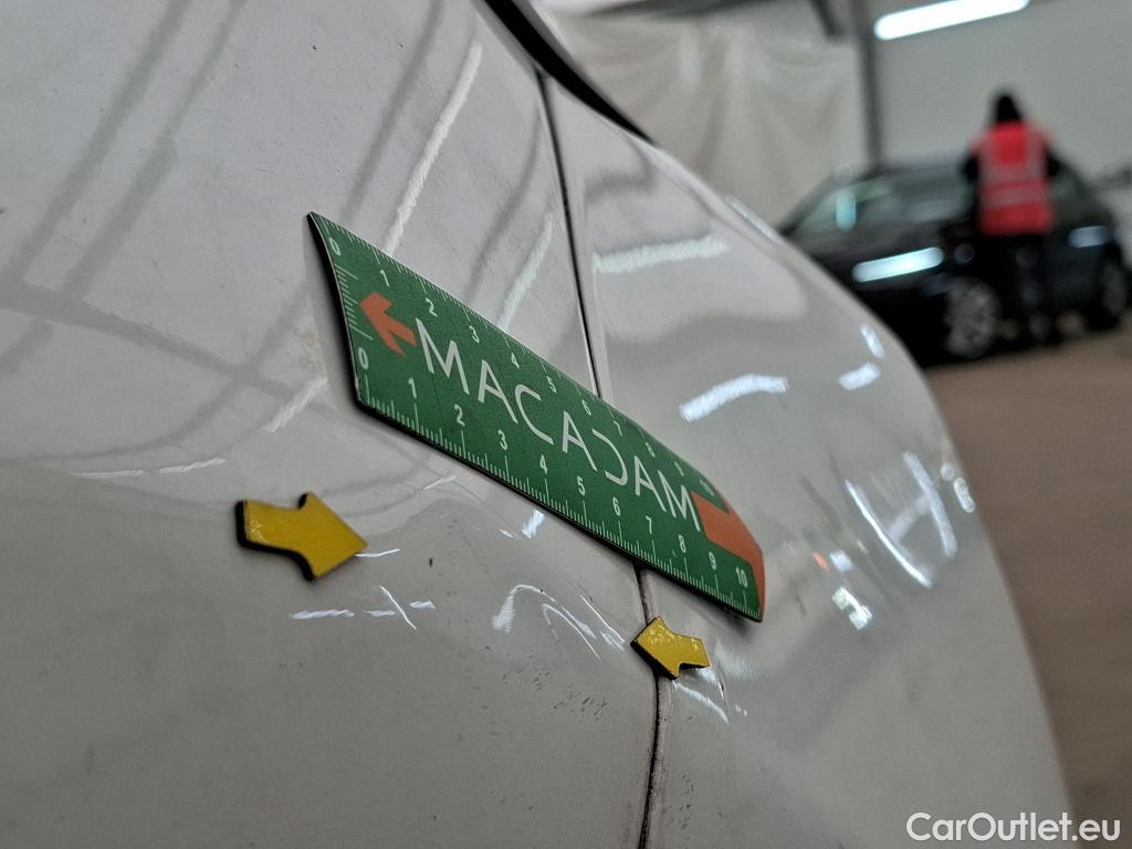  Citroen  C3 CITROEN  / 2020 / 5P / Berline PureTech 83 S&S BVM Feel Pack #2