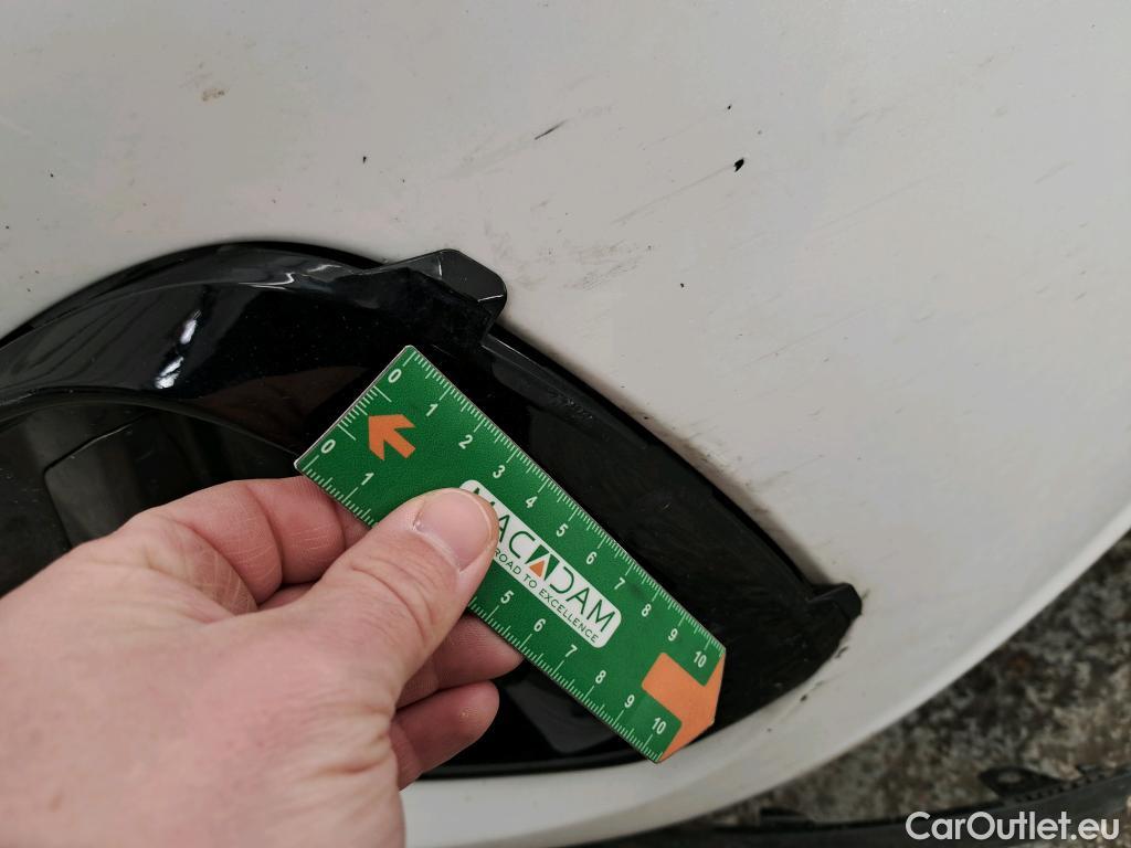  Hyundai  i30 HYUNDAI  Sport Wagon / 2020 / 5P / Break 1.0 T-GDI 120 DCT-7 MHEV CREATIVE SW #41