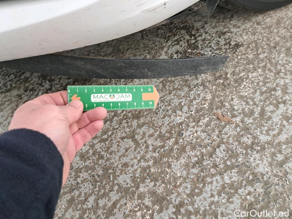  Hyundai  i30 HYUNDAI  Sport Wagon / 2020 / 5P / Break 1.0 T-GDI 120 DCT-7 MHEV CREATIVE SW #26