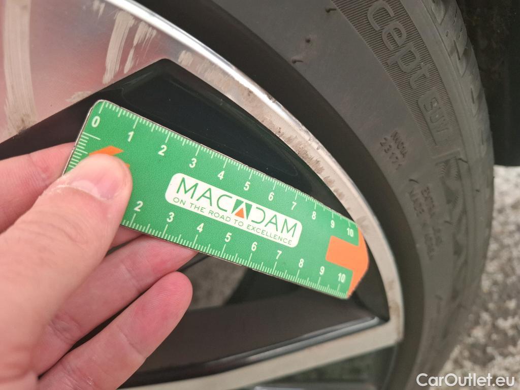  Nissan  Qashqai NISSAN  / 2021 / 5P / Crossover 1.3 MHEV 158ch Xtronic Tekna+ #9