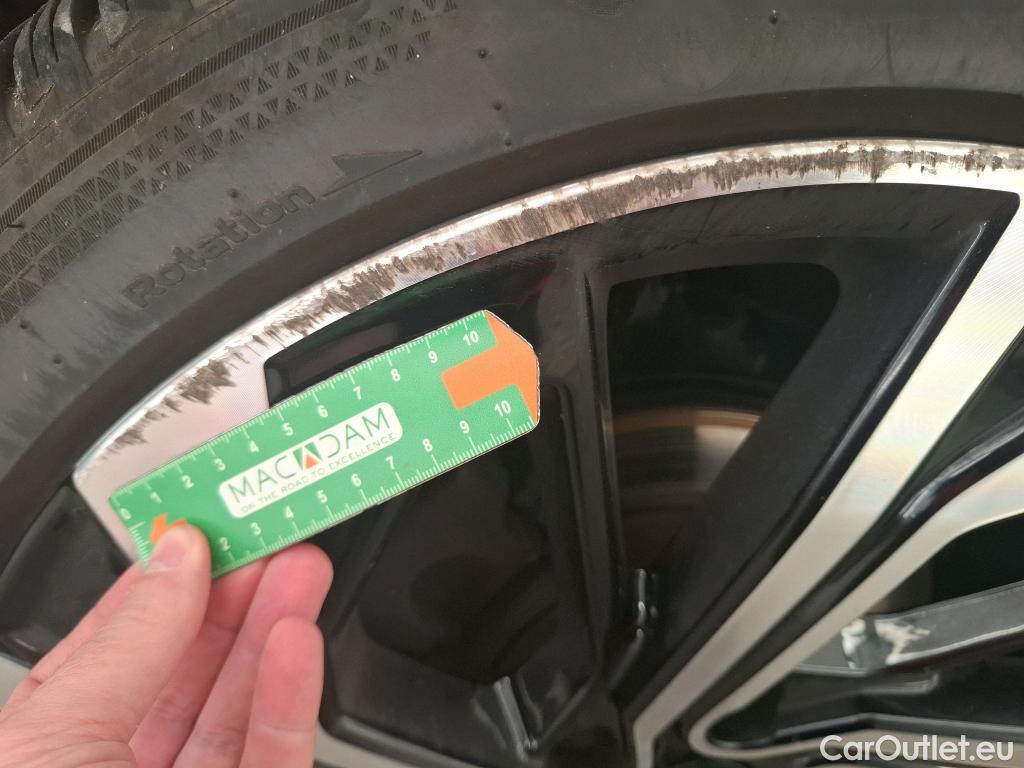  Nissan  Qashqai NISSAN  / 2021 / 5P / Crossover 1.3 MHEV 158ch Xtronic Tekna+ #13