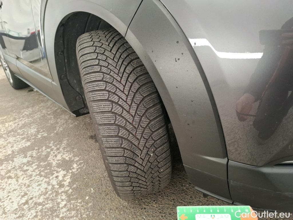  Mazda  CX-30 MAZDA  / 2019 / 5P / Crossover 2.0L e-Skyactiv X M Hybrd Sportline BVA6 #38