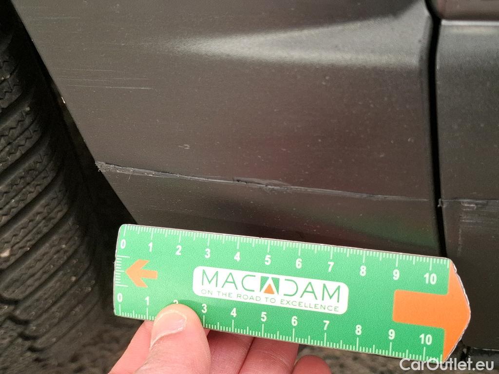  Mazda  CX-30 MAZDA  / 2019 / 5P / Crossover 2.0L e-Skyactiv X M Hybrd Sportline BVA6 #39