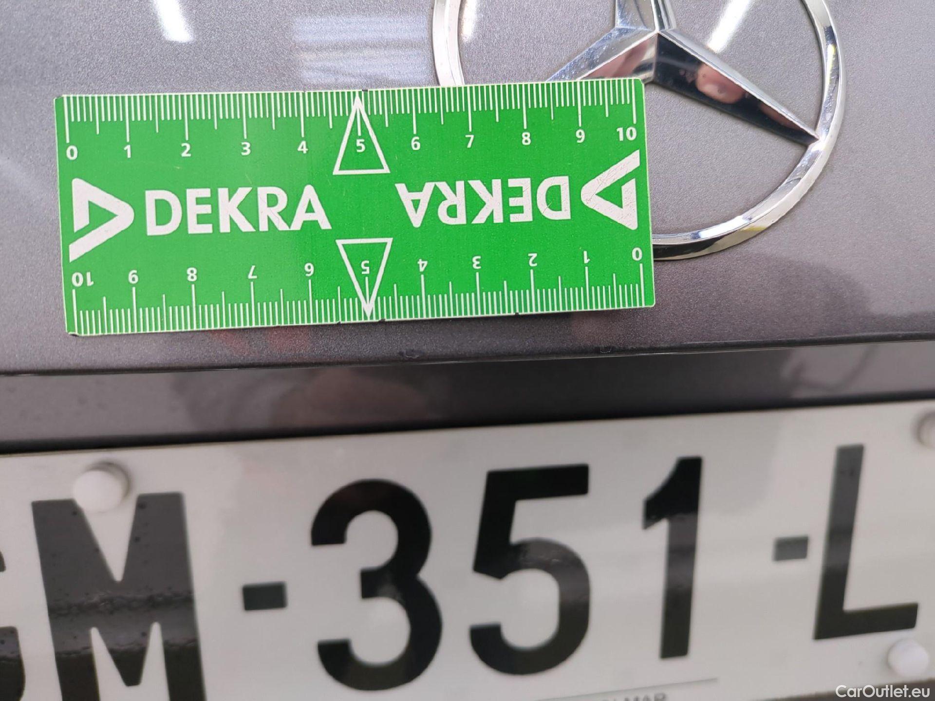  Mercedes  GLA MERCEDES-BENZ  / 2020 / 5P / SUV 2.0  200 D BUSINESS LINE DCT #33