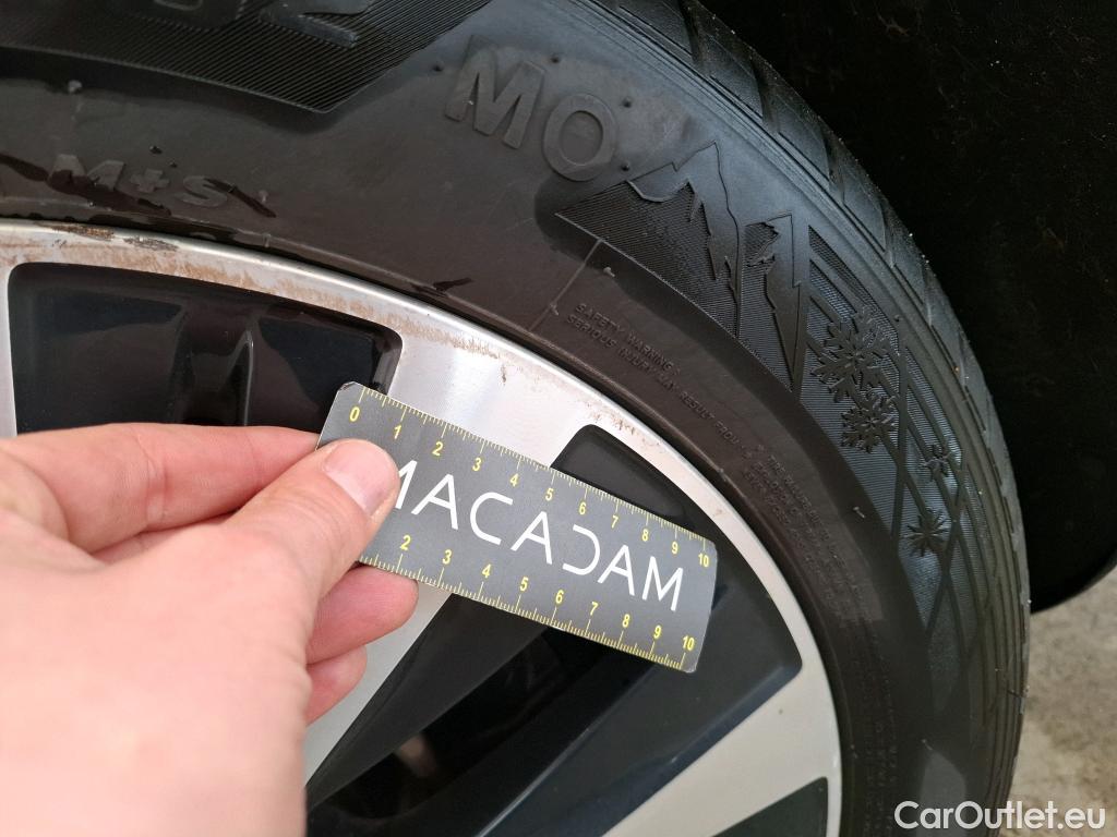  Mercedes  A-Klasse MERCEDES-BENZ Classe A Berline / 2018 / 4P / Berline A 250 e Business Line 8G-DCT #12