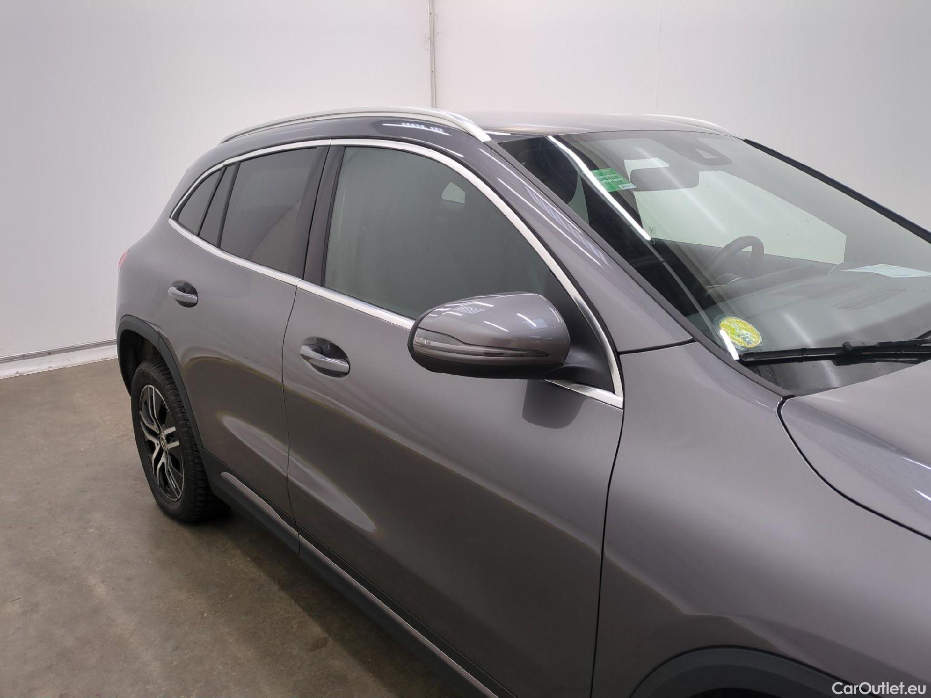  Mercedes  GLA MERCEDES-BENZ  / 2020 / 5P / SUV 2.0  200 D BUSINESS LINE DCT #44