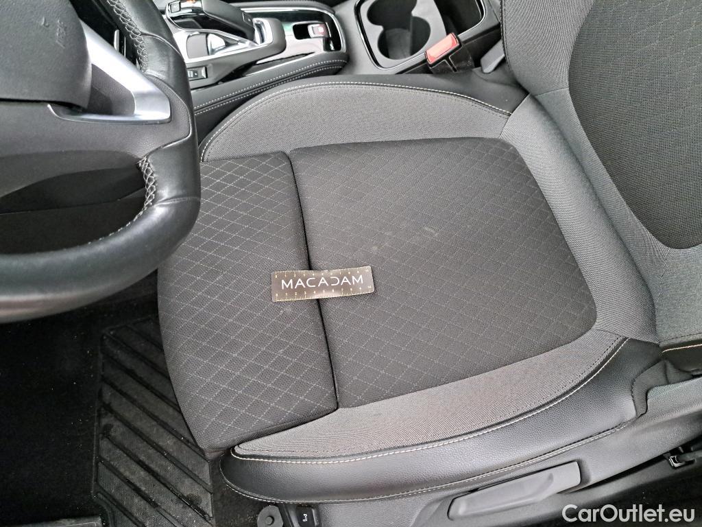  Opel   Grandland X Grandland X Elegance Business 1.5 130CV BVA8 E6d #2