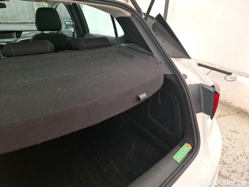  Opel  Astra  K Berline 5ptes Start/Stop 1.5 105CV BVM6 E6d #18