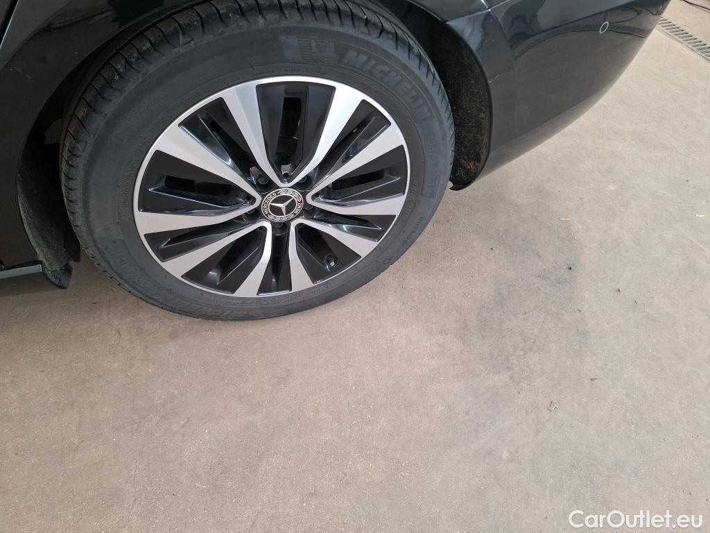  Mercedes  A-Klasse MERCEDES-BENZ Classe A Berline / 2018 / 4P / Berline A 180 d Business Line 8G-DCT #7