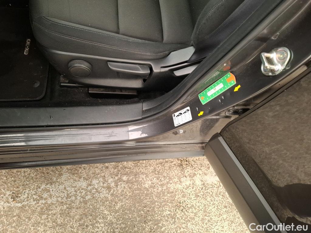  Mazda  CX-30 MAZDA  / 2019 / 5P / Crossover 2.0L e-Skyactiv X M Hybrd Sportline BVA6 #5