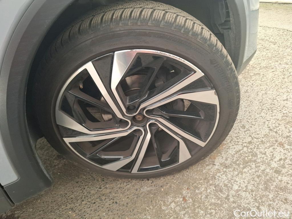  Nissan  Qashqai NISSAN  / 2021 / 5P / Crossover 1.3 MHEV 158ch Xtronic Tekna+ #17