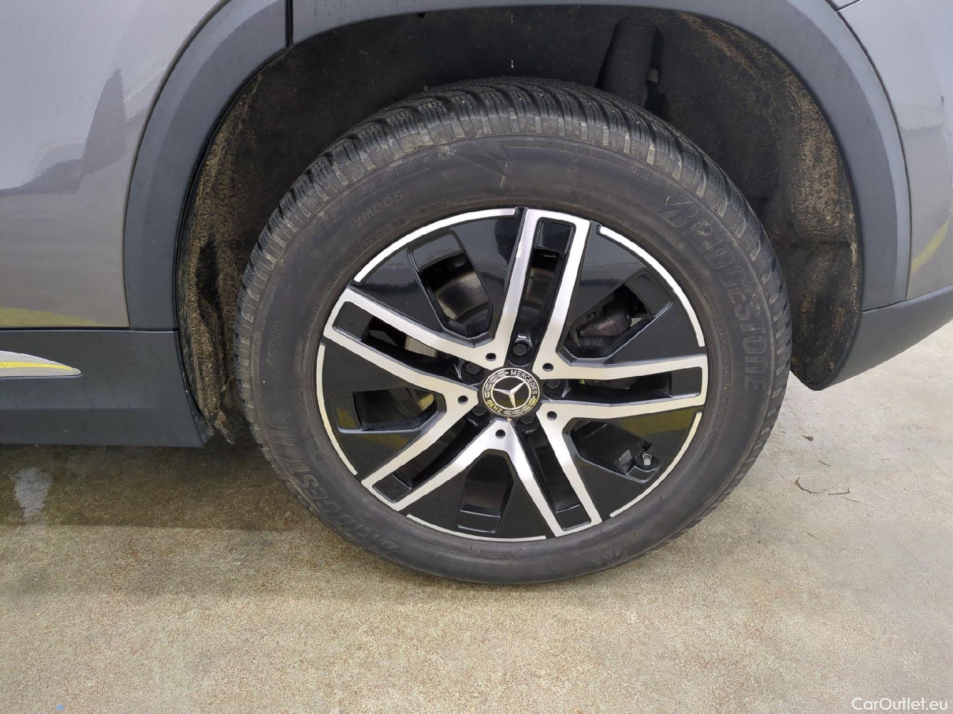  Mercedes  GLA MERCEDES-BENZ  / 2020 / 5P / SUV 2.0  200 D BUSINESS LINE DCT #9