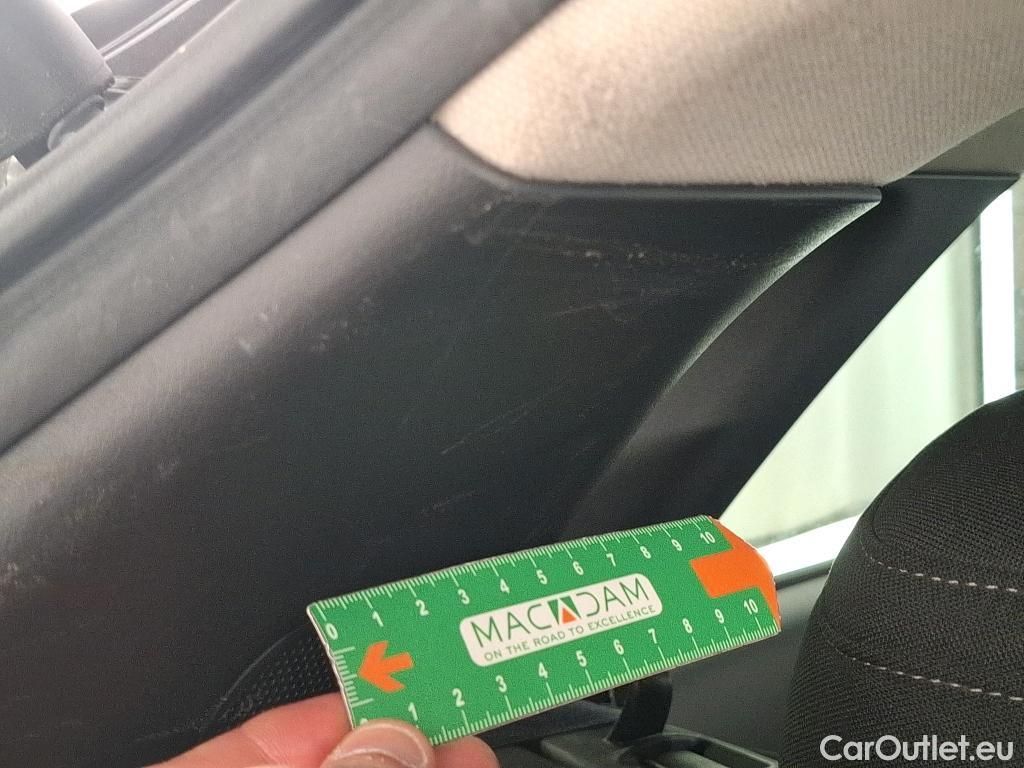  Mazda  CX-30 MAZDA  / 2019 / 5P / Crossover 2.0L e-Skyactiv X M Hybrd Sportline BVA6 #24