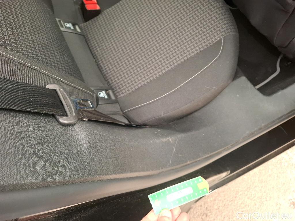  Peugeot  308  Active Business 1.5 HDi 130CV BVA8 E6d #35