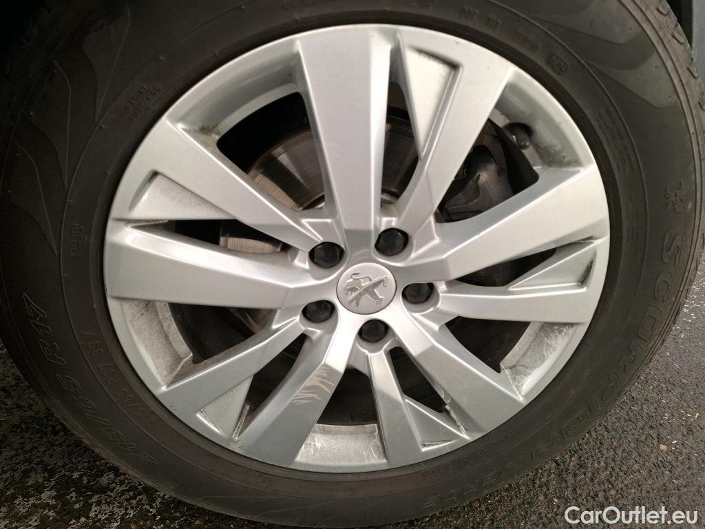  Peugeot  3008  Active Pack 1.5 HDi 130CV BVA8 E6d #35