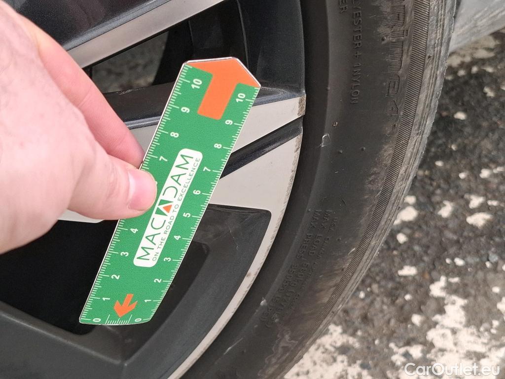  Peugeot  308  Allure 1.5 HDi 130CV BVA8 E6d #10