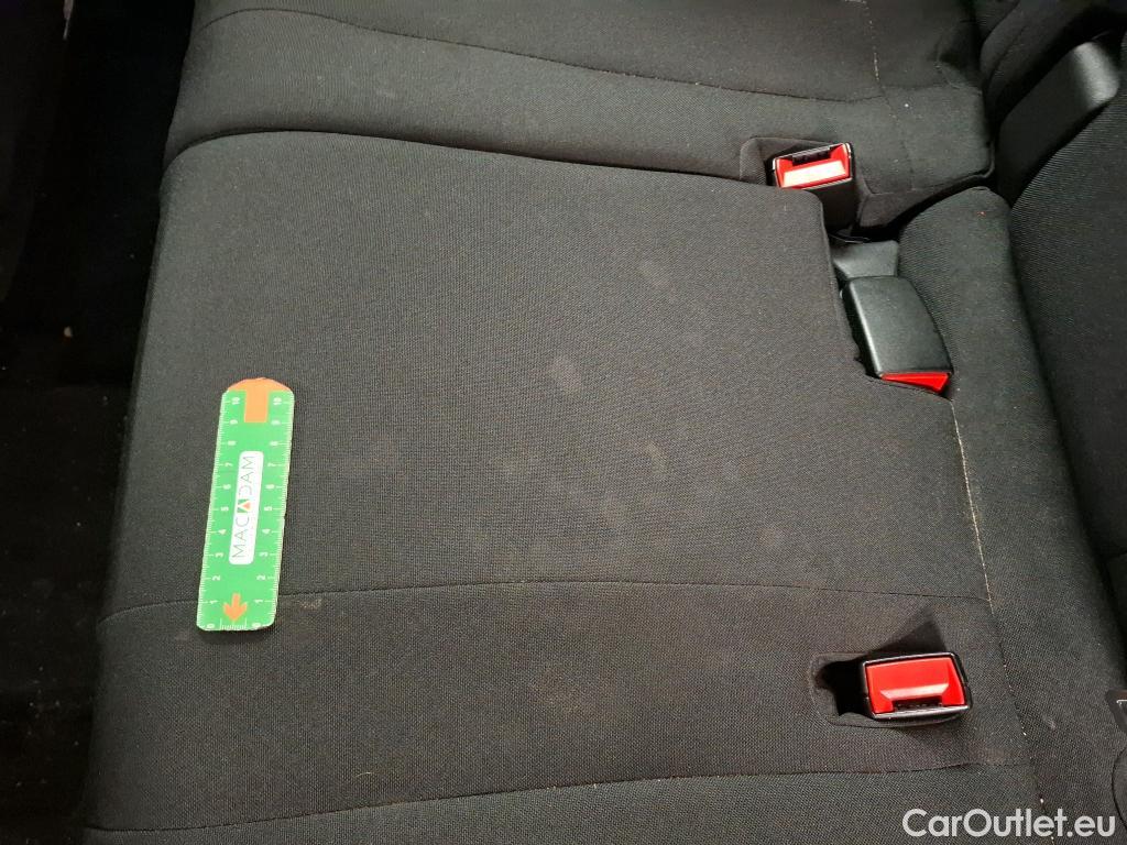  Peugeot  3008  Active Business 1.5 HDi 130CV BVA8 E6d #16