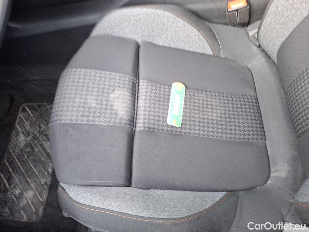  Peugeot  3008  Active Business 1.5 HDi 130CV BVA8 E6d #17