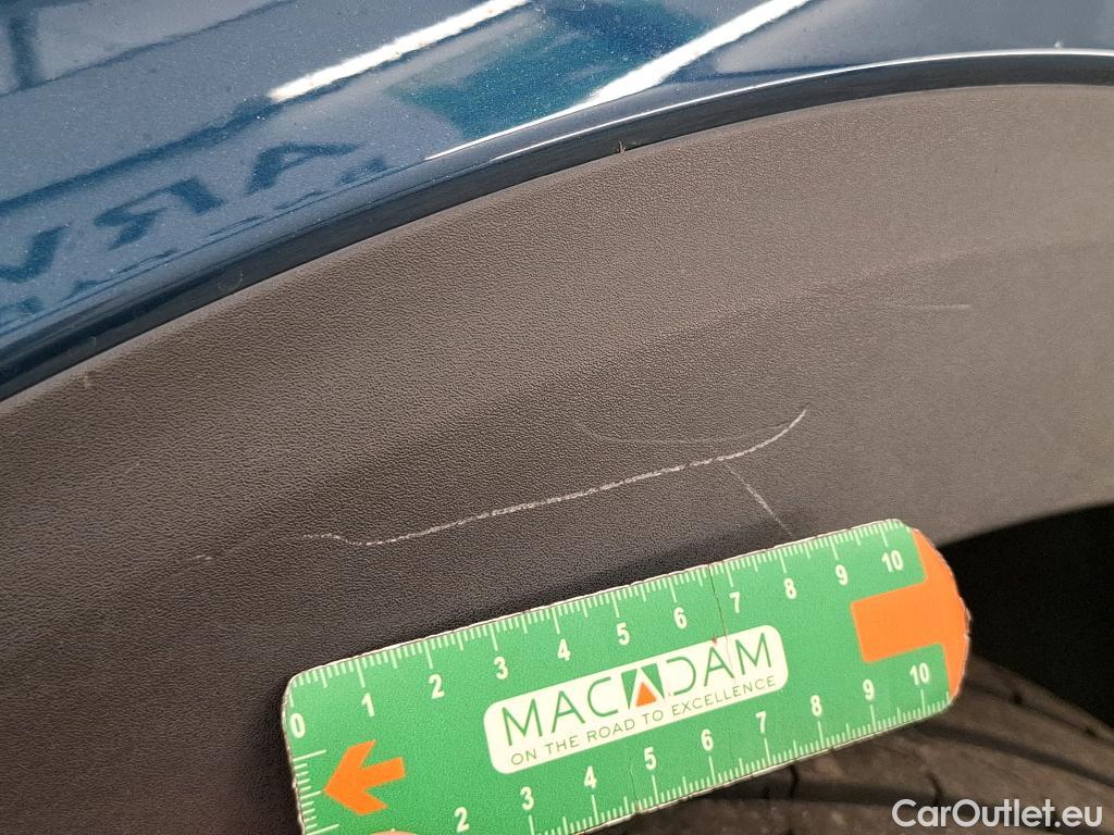  Peugeot  3008  Active Pack 1.5 HDi 130CV BVA8 E6d #60