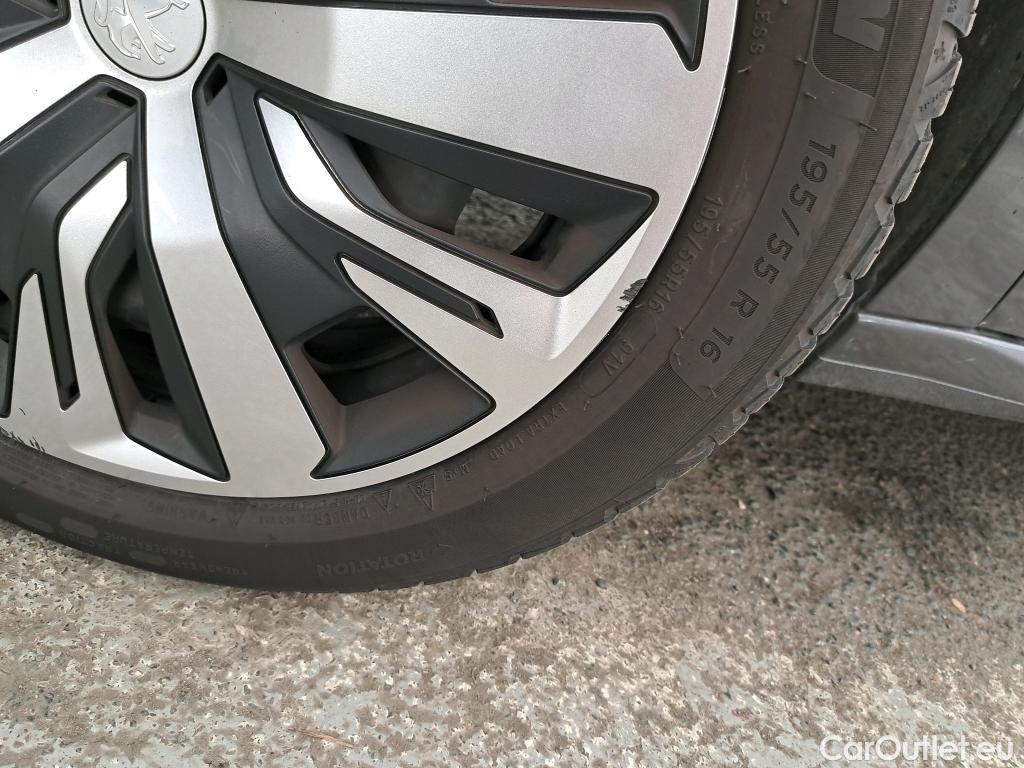  Peugeot  208  Active Pack 1.5 HDi 100CV BVM6 E6d #21