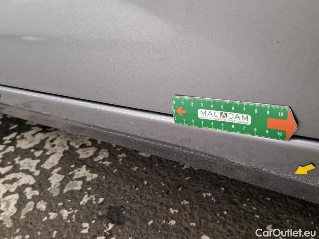  Peugeot  308  Allure 1.5 HDi 130CV BVA8 E6d #18