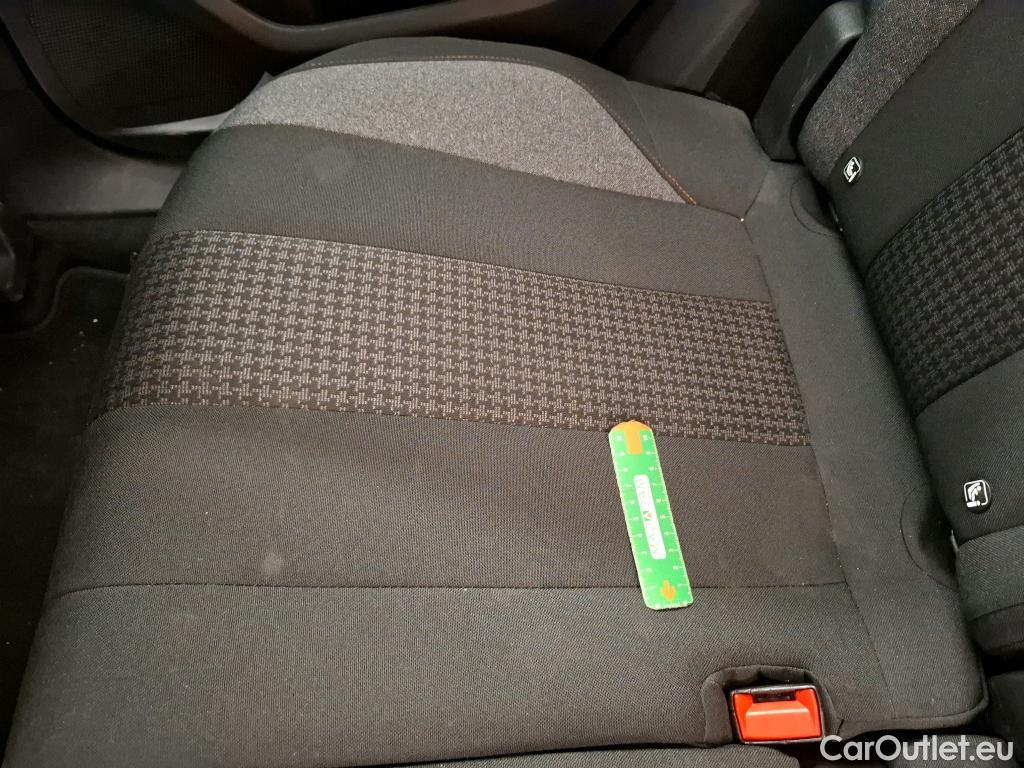  Peugeot  3008  Active Pack 1.5 HDi 130CV BVA8 E6d #57