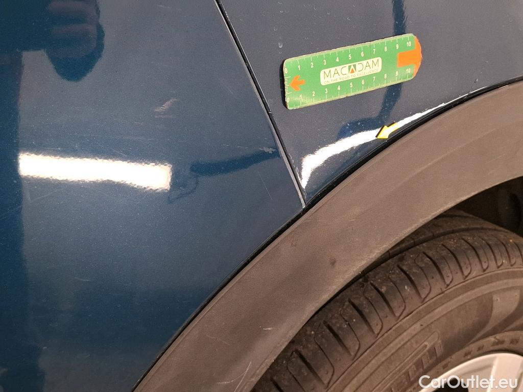  Peugeot  3008  Active Pack 1.5 HDi 130CV BVA8 E6d #15