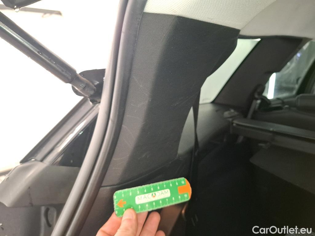  Peugeot  5008  Allure Pack 1.5 HDi 130CV BVA8 7 Sieges E6d #29