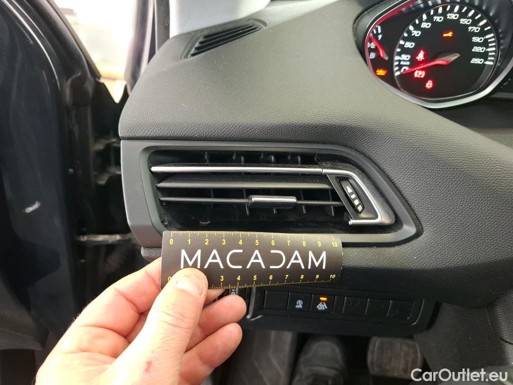  Peugeot  308 PEUGEOT  SW 5p Break BlueHDi 130 EAT6 S&S ACTIVE BUSINESS #44