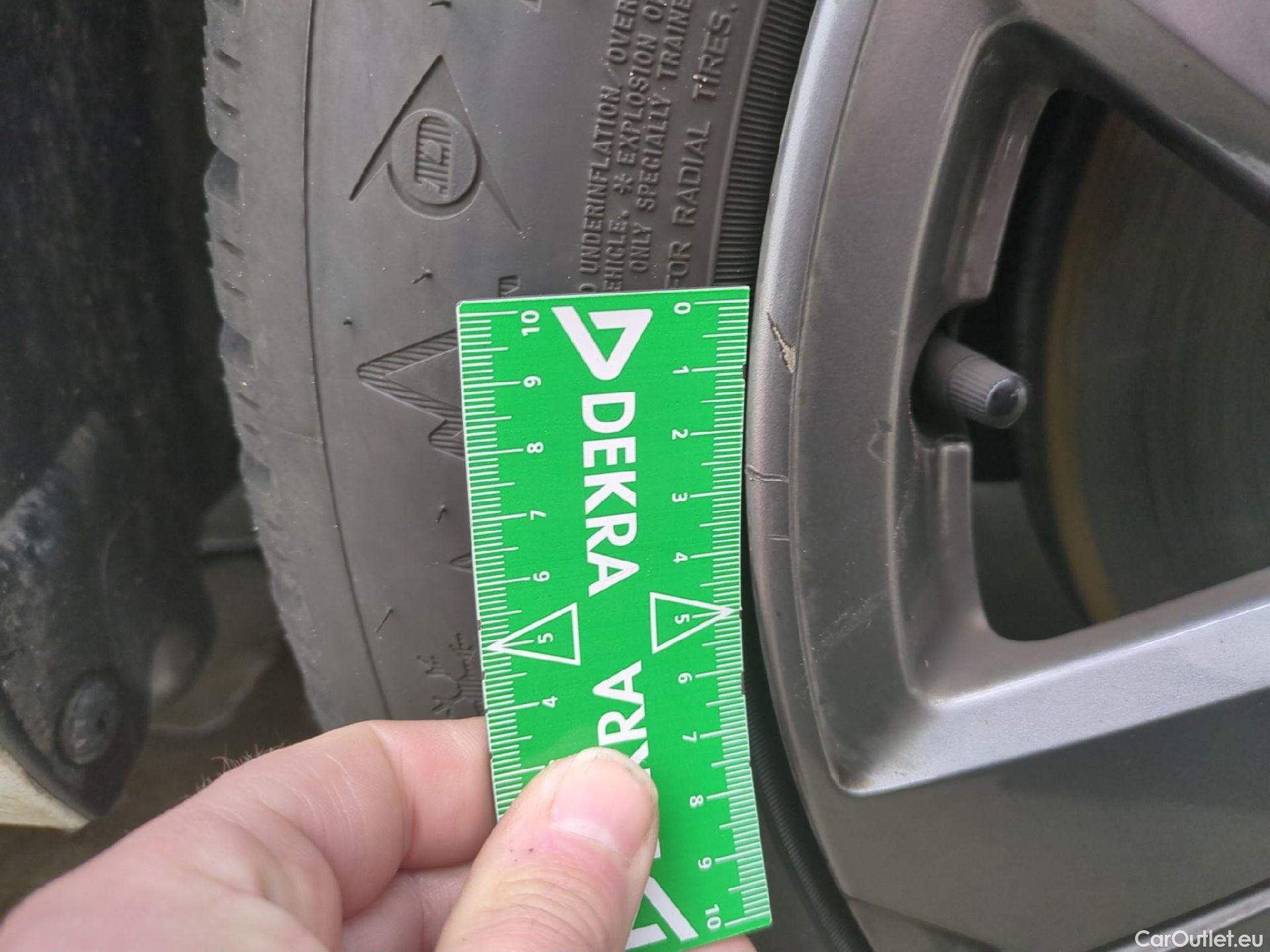  Peugeot  308 PEUGEOT  SW / 2021 / 5P / Break BlueHDi 130 EAT8 ACTIVE PACK #27