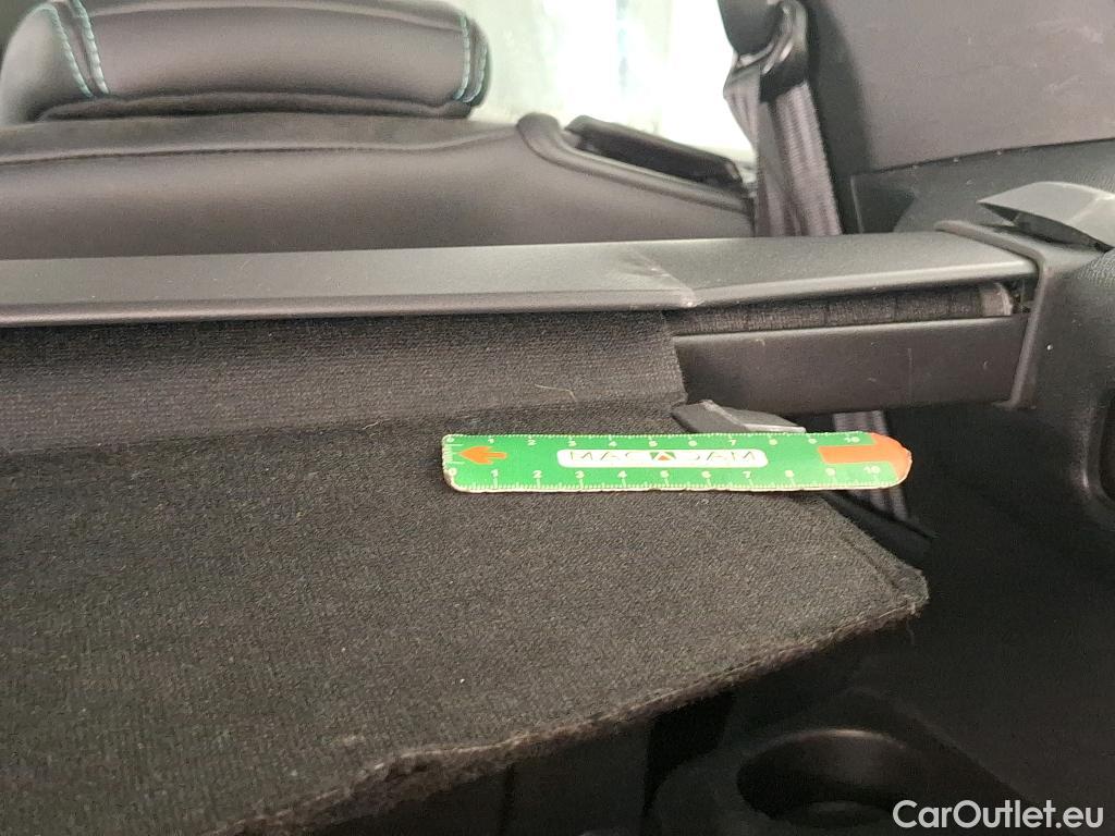  Peugeot  5008  Allure Pack 1.5 HDi 130CV BVA8 7 Sieges E6d #32