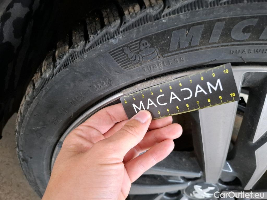  Peugeot  508 PEUGEOT  / 2018 / 5P / Berline BlueHDi 130 S&S EAT8 GT Pack #28