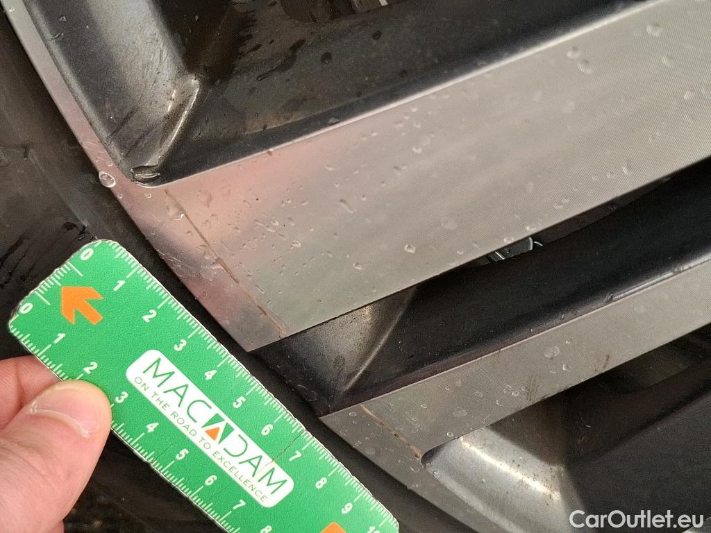  Peugeot  5008  Allure Pack 1.5 HDi 130CV BVA8 7 Sieges E6d #26