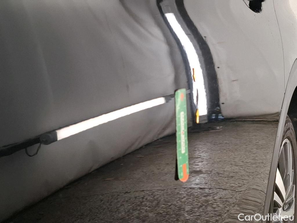  Peugeot  5008  Allure Pack 1.5 HDi 130CV BVA8 7 Sieges E6d #43